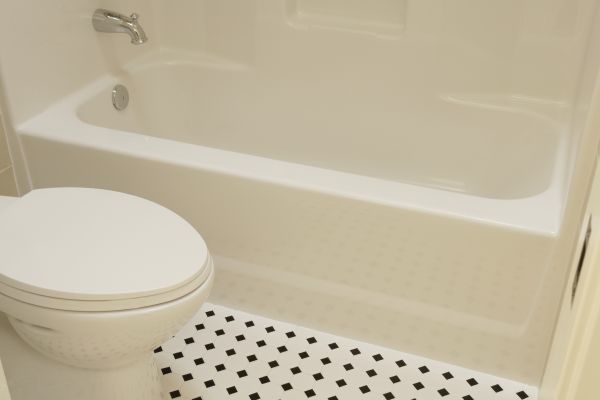 Fiberglass Tub Replacement in Lewis Center